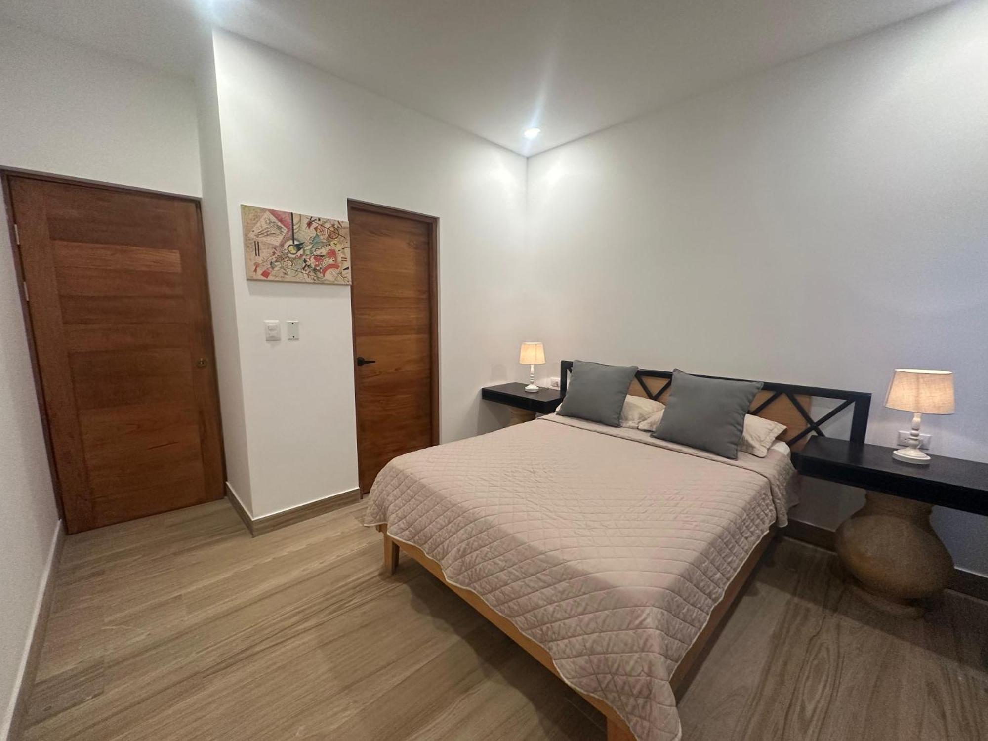 Private Fully Furnished Home At Wide Mouth Frog Hostel ケポス エクステリア 写真